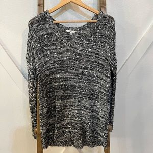 JACK Black & White Sweater